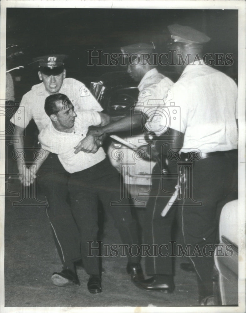 1963 Josephwon first prize Police Democrats Bloodied category - Historic Images