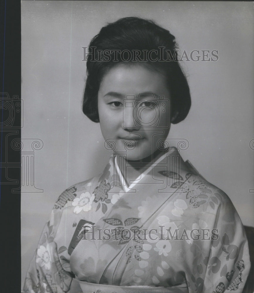 1965 Miss Hanako Tsugaru bride Prince Yoshi Japan emperor son - Historic Images
