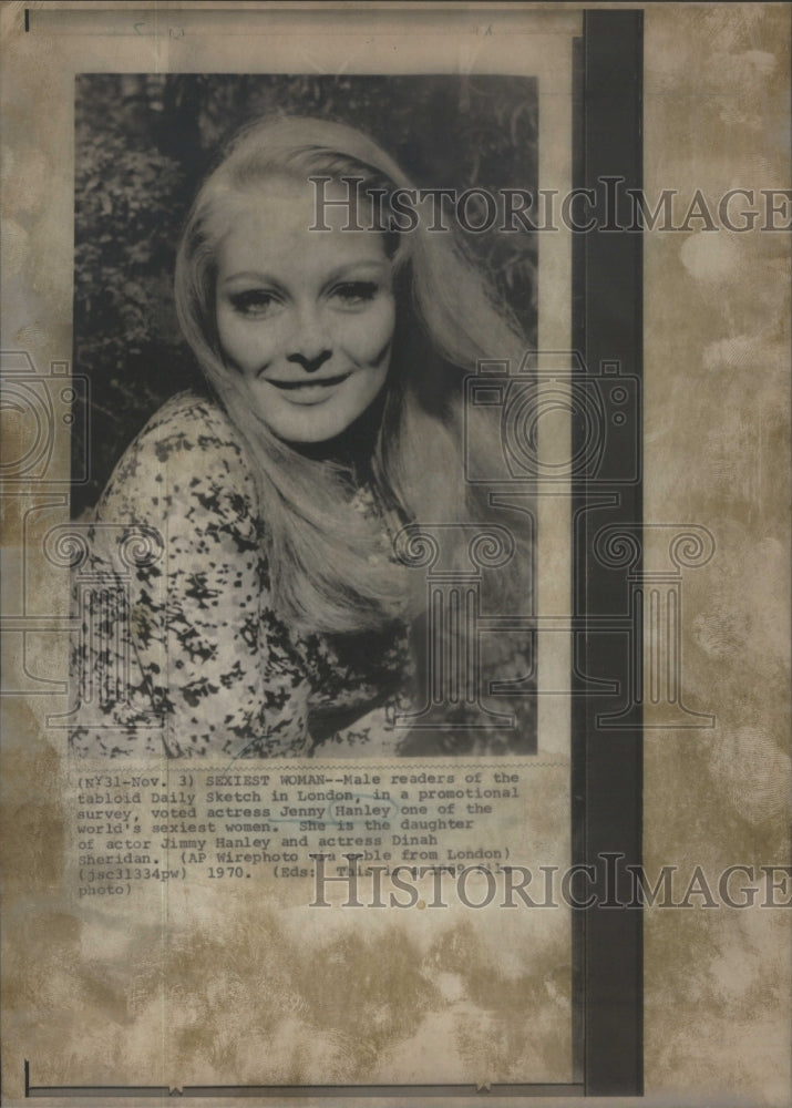 1970 Press Photo Daily Sketch Jenny Hanley promotional Survey London- RSA97403 - Historic Images