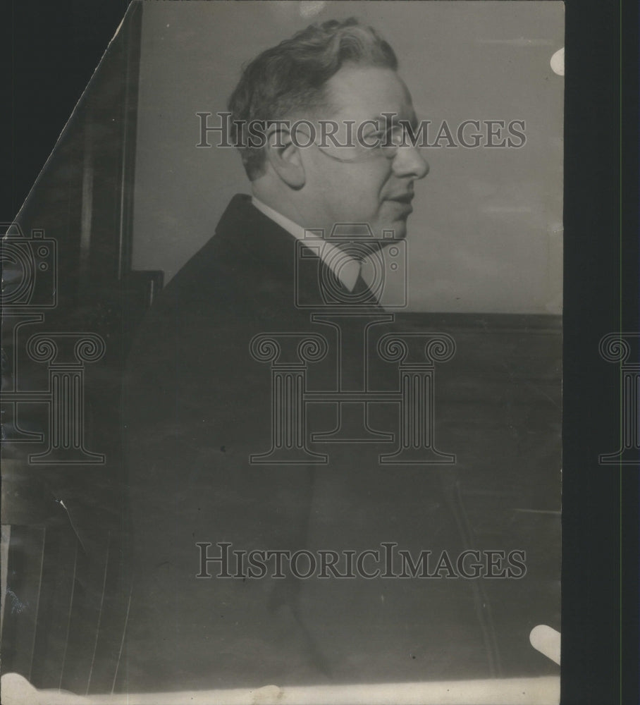 1925 Wife Allegedly affairs Reverend - Historic Images