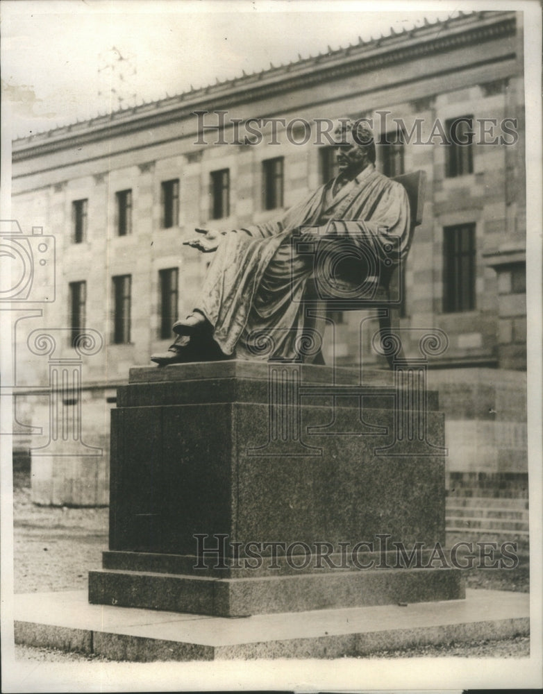 1930 Statue of John Marshall Chief Justice of the United States - Historic Images