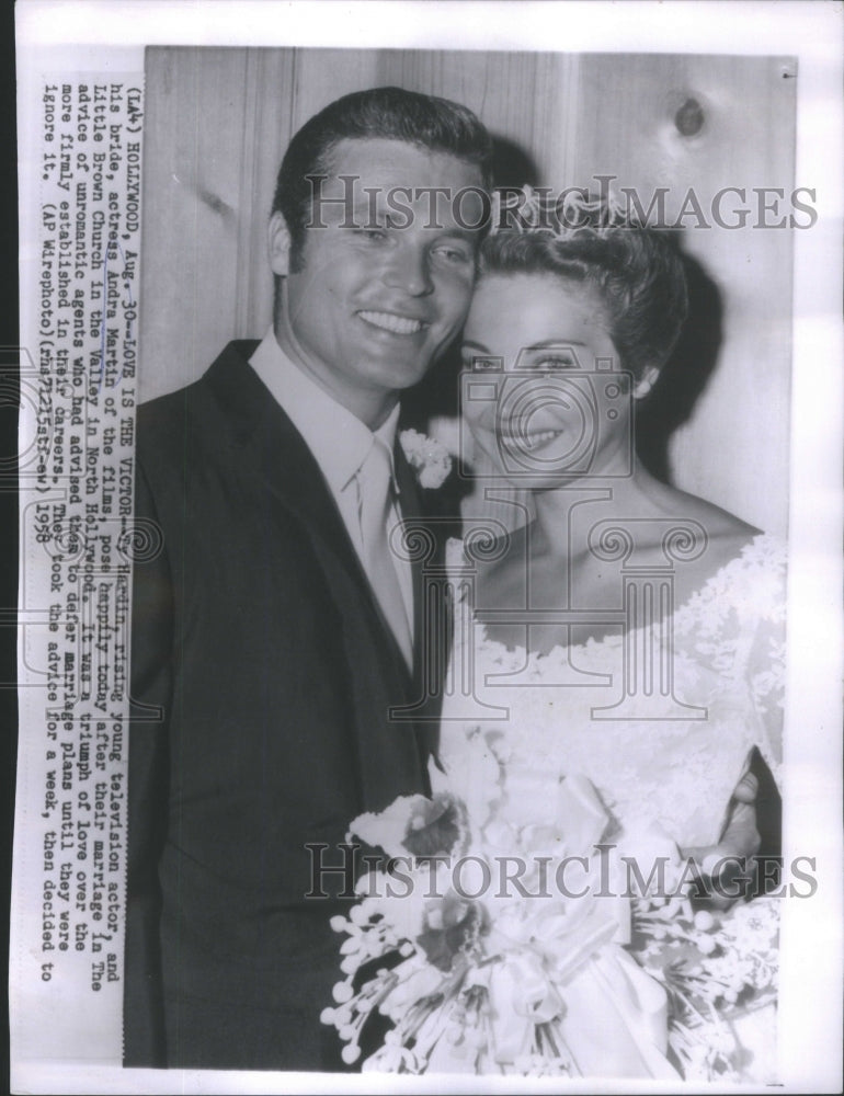 1958 Ty Hardin and Bride Andra Martin Pose Happily after Marriage - Historic Images