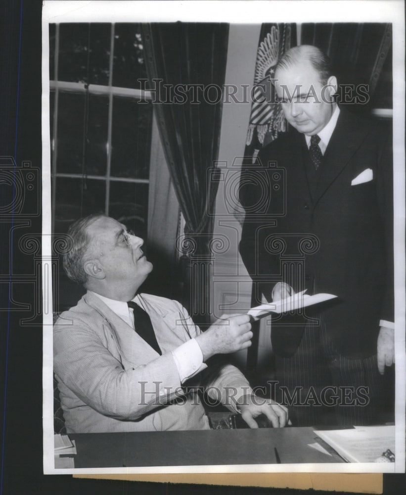 1942 President Roosevelt & Dr. Alexander Loudon - Historic Images
