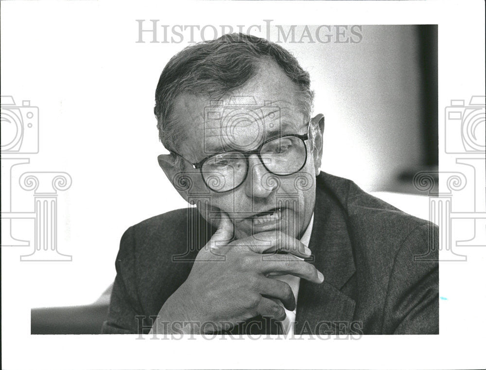 1991 Press Photo Daniel R. Gale, executive - Historic Images