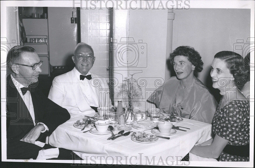 1953 Press Photo Walter Koch Mrs. Ralph Burgess Mountain Telephone President - Historic Images