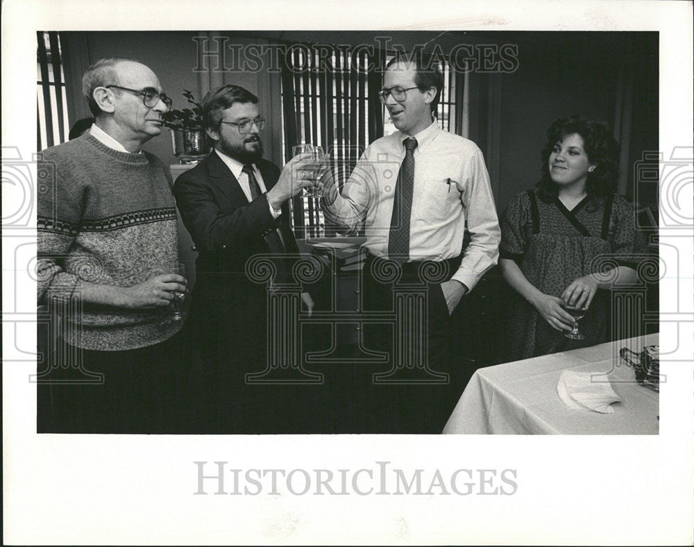 1986 Press Photo Chuck Buxton - Historic Images