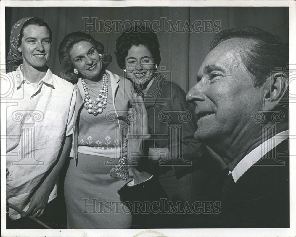 1965 Press Photo Beverly West Joan Rossi Sandra Greniewieki Jay Daniels - Historic Images