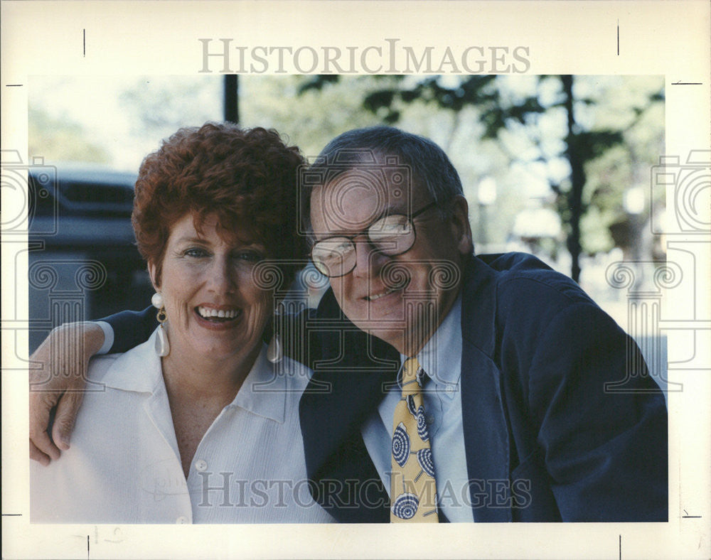 1994 Press Photo Actor Bel Daily - Historic Images