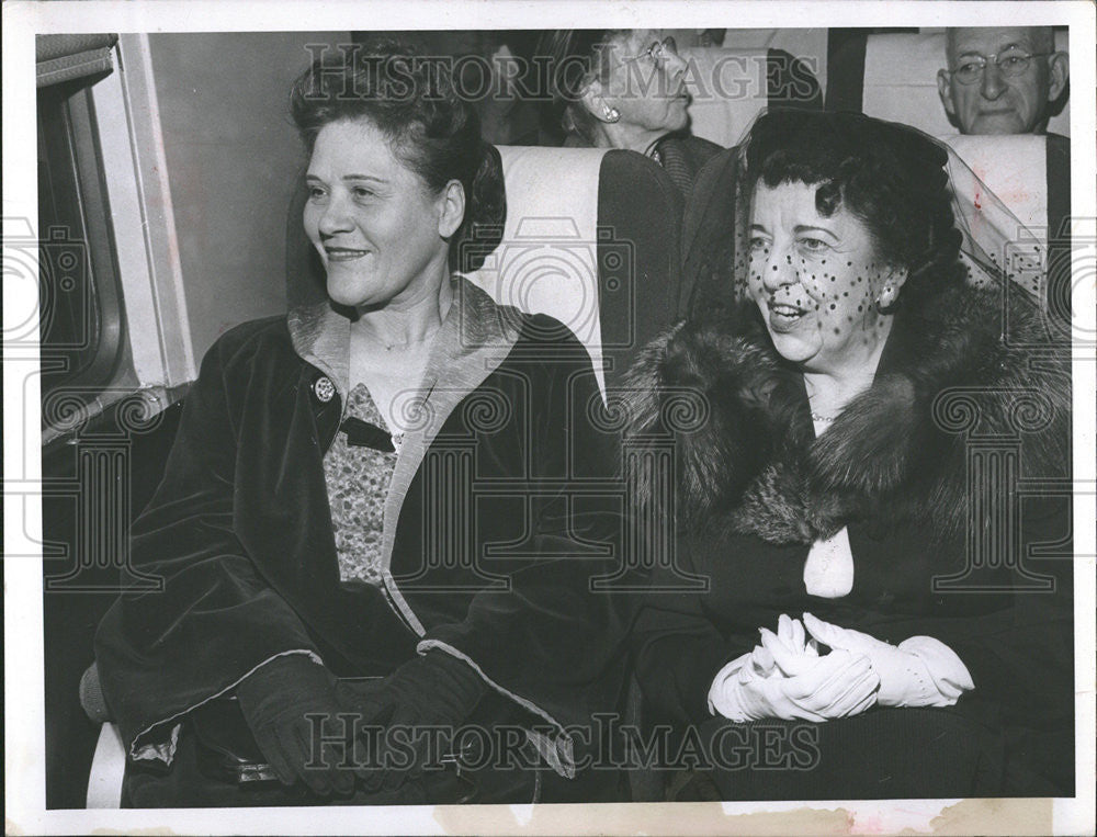 1959 Press Photo Charles Reese Ruel Gilbert Old Station Enjoyed Trip ...