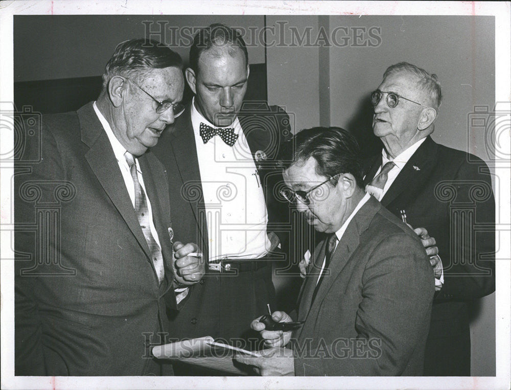 1958 Press Photo Wilbur King Alan Boyd Jerry Carter Railroad Commissio ...