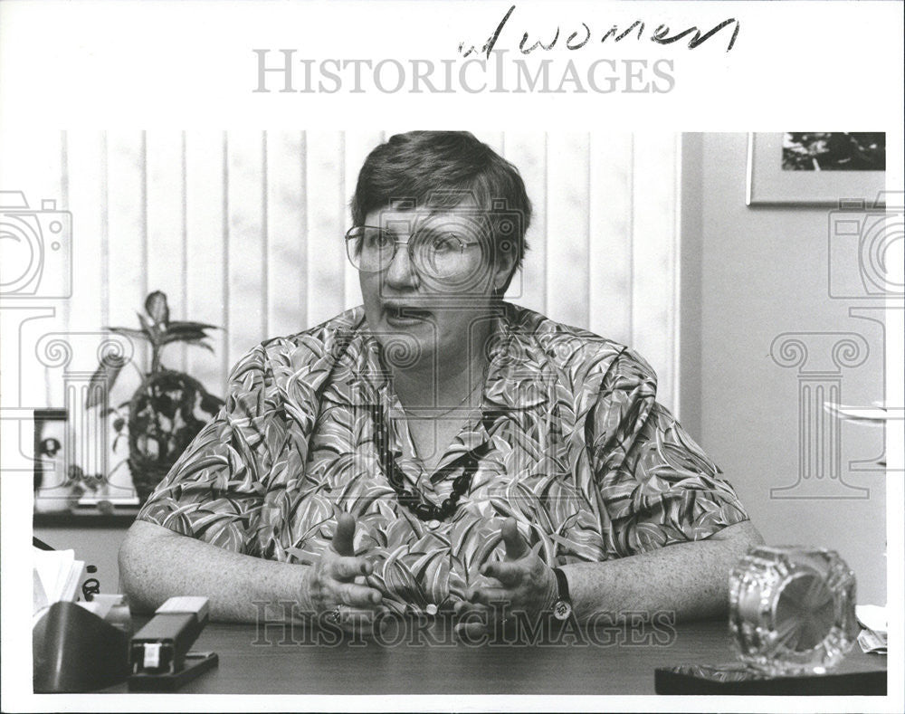 1991 Press Photo Patricia Curran Director Office Women Work Michigan Labor - Historic Images