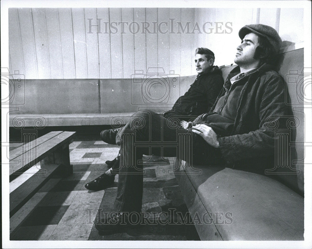 1971 Press Photo Craig Cahoon at the Detroit Employment Agency - Historic Images