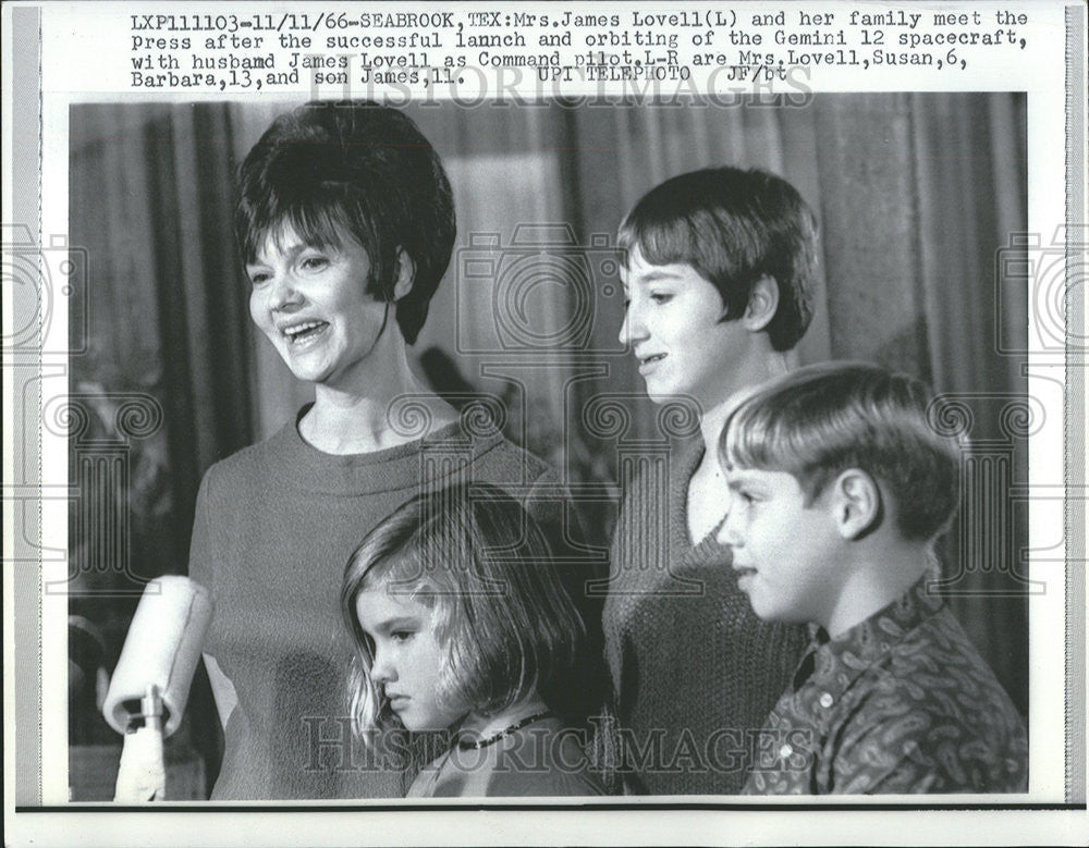 1966 Press Photo NASA Family Mrs. James Lovell & Children Susan, Barbara & James - Historic Images