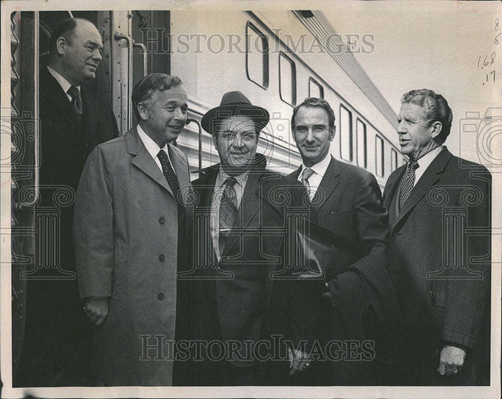 1971 Press Photo US Congressmen/Department Transportation High-Speed Facility - Historic Images