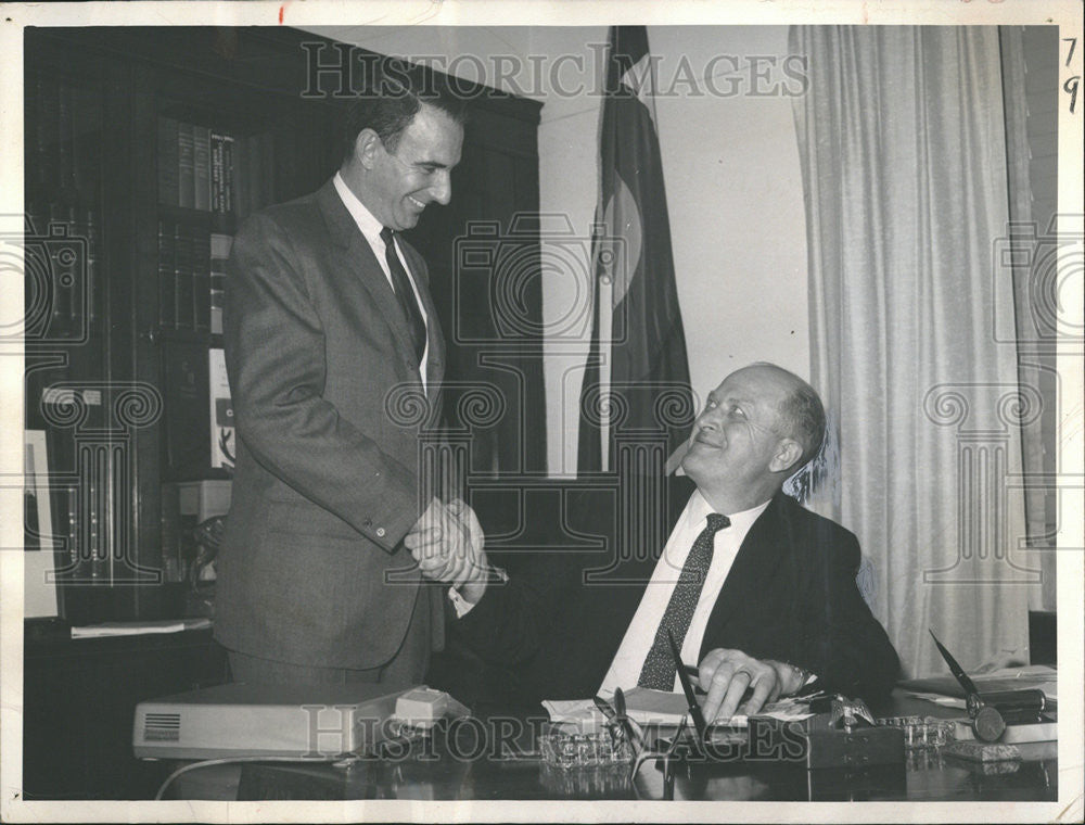 1967 Press Photo Rep. Frank Evans and Kenneth Holum - Historic Images