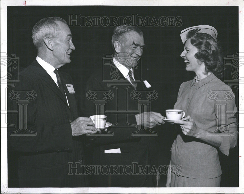 1960 Press Photo Ben C. Essig elected as President of Chamber of Commerce - Historic Images