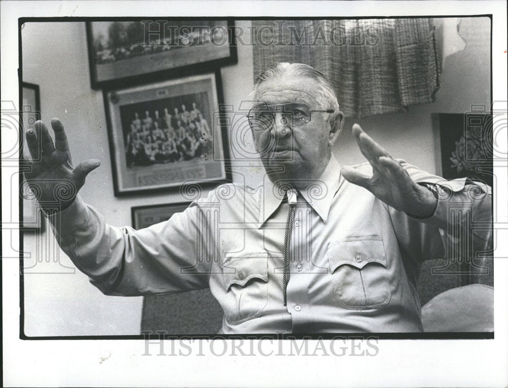 1979 Press Photo Tom Adams Basketball - Historic Images