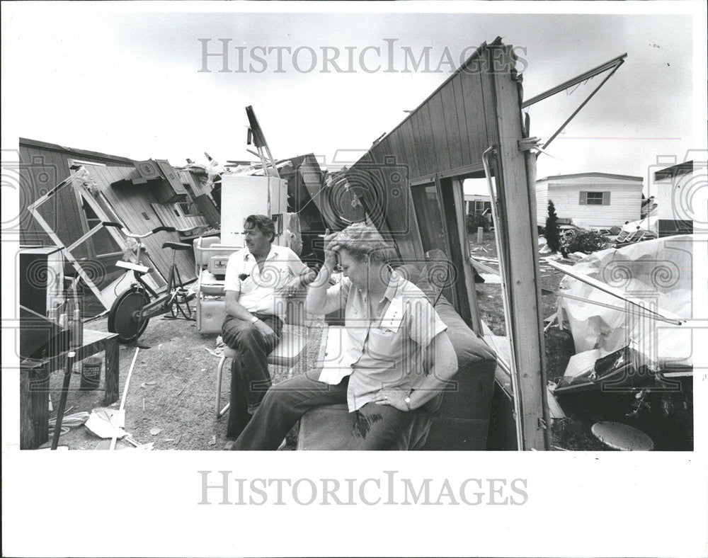 1987 Press Photo Tornado Aftermath, Chateau Estates Mobile Home Park - Historic Images