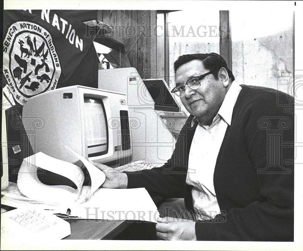 1984 Press Photo Lionel John President Seneca Politician Seneca Nation of Indian - Historic Images