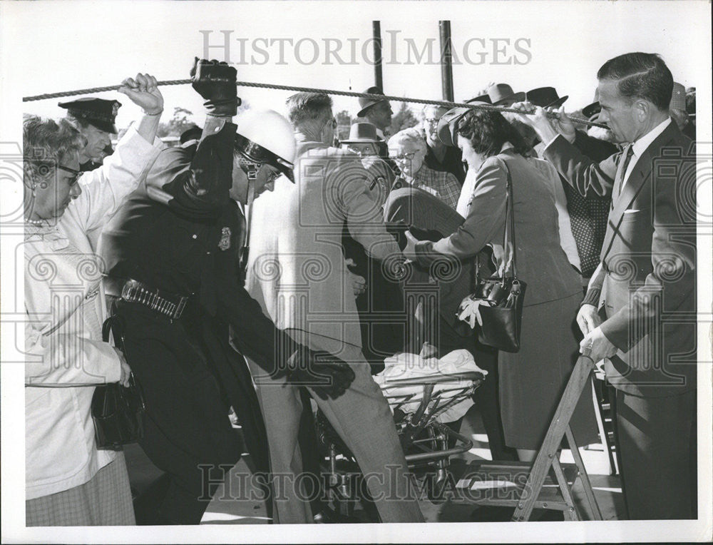 Press Photo ca. 1950s St. Petersburg, FL Good Citizenship - Historic Images