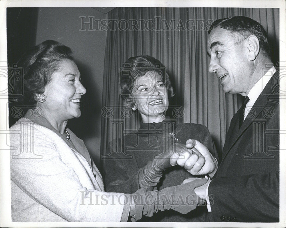 1965 Press Photo Mrs. Alfred Hicks II Florida Socialite - Historic Images