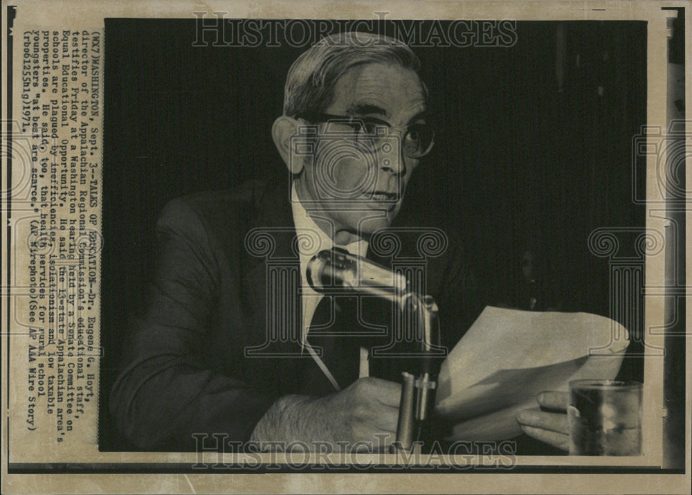 1971 Press Photo Dr Eugene Hoyt Washington  Regional Commission educational - Historic Images