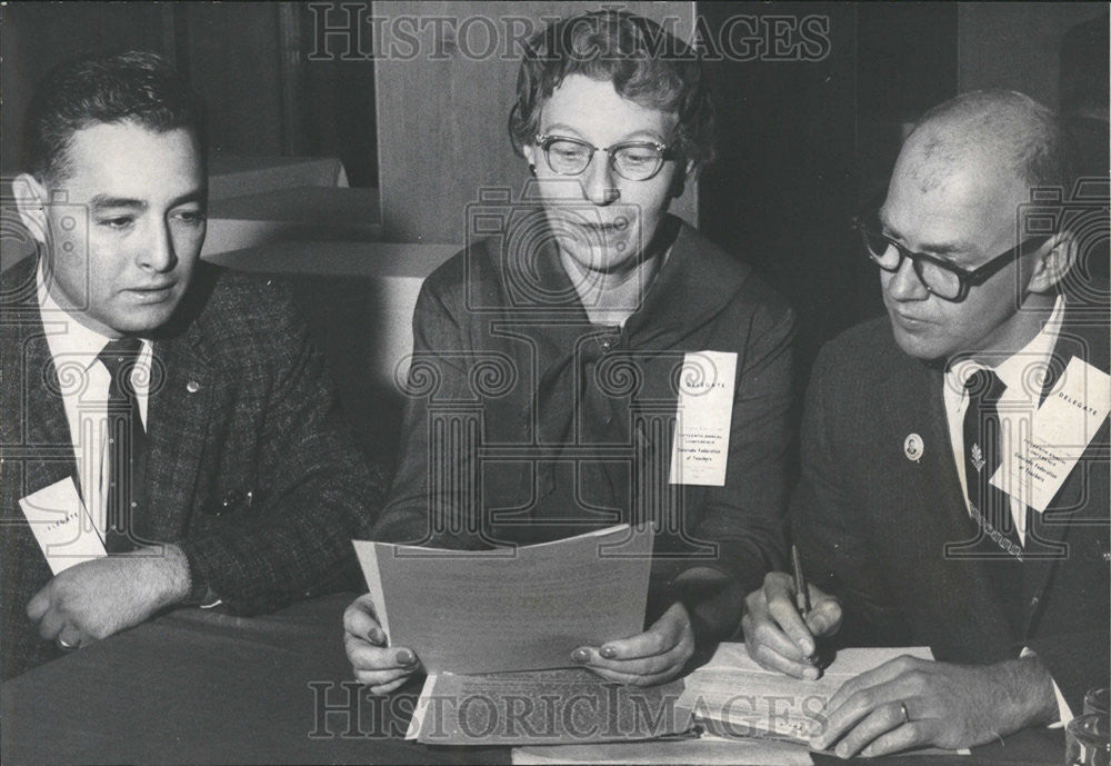 1960 Press Photo Ed Vallejo, Marian Fling And James Adams Review Draft Bills - Historic Images