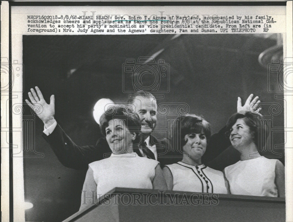 1968 Press Photo Spiro Agnew Maryland rostrum cheers applause Republication - Historic Images