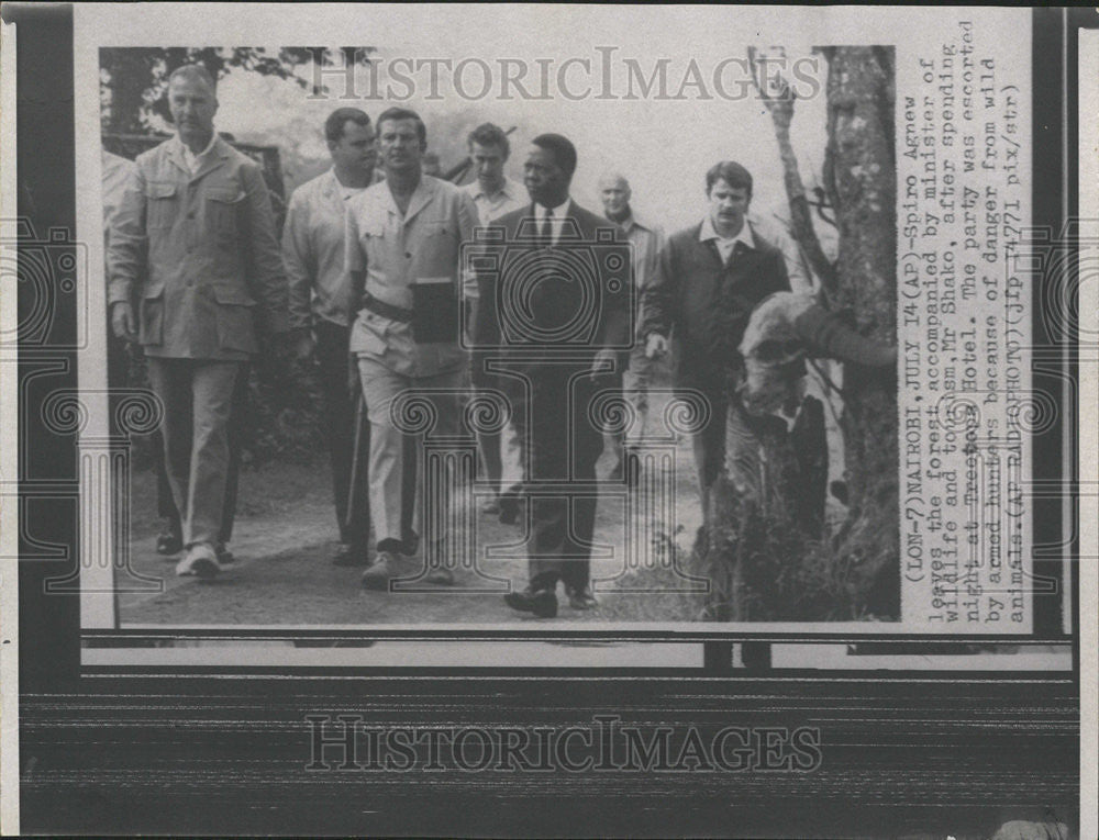 1951 Press Photo Spiro Agnew Mr Shako minister Wilderfield Treetops Hotel - Historic Images