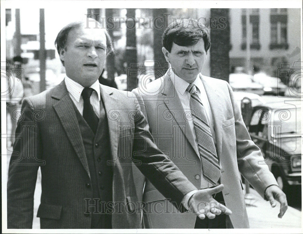 1984 Press Photo Garbage Anti trust case Mary Defendants - Historic Images