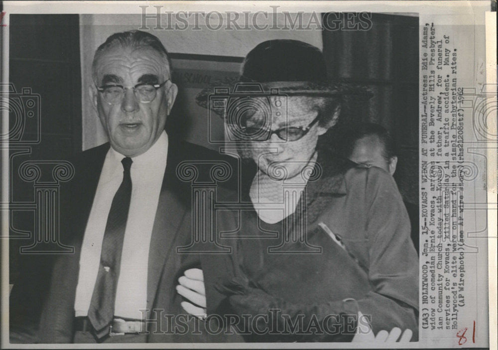 1962 Press Photo Actress Edie Adams wife Ernie Kovacs Beverly Hills Presbyterian - Historic Images