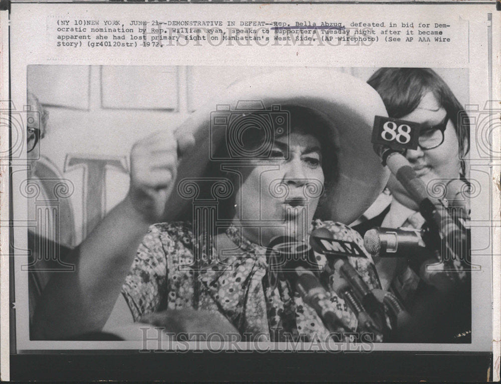 1972 Press Photo Bella Abzug William Ryan Supporters democratic nomination - Historic Images