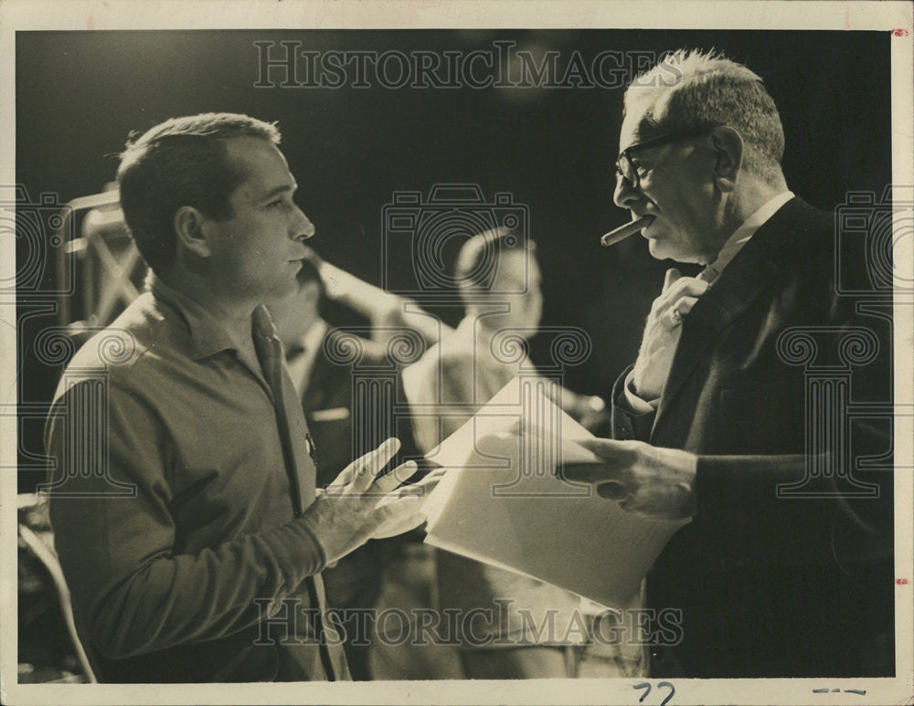 1969 Press Photo Writer humorist Ace Perry Como script - Historic Images