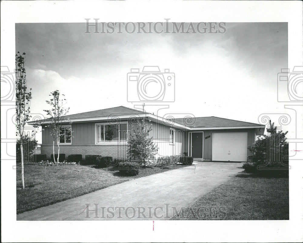 1972 Press Photo L Shaped ranch Winston Park South Development Jamestown space - Historic Images