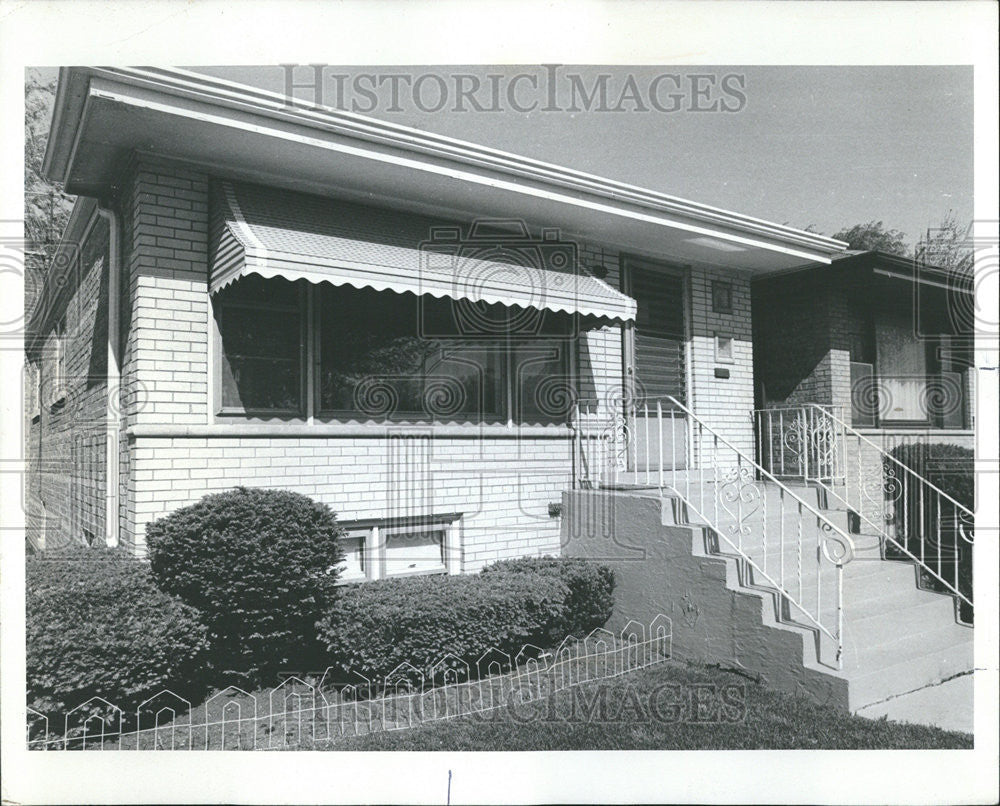 1976 Press Photo Bed Room Ranch Style Home apartment building Parnell Family - Historic Images