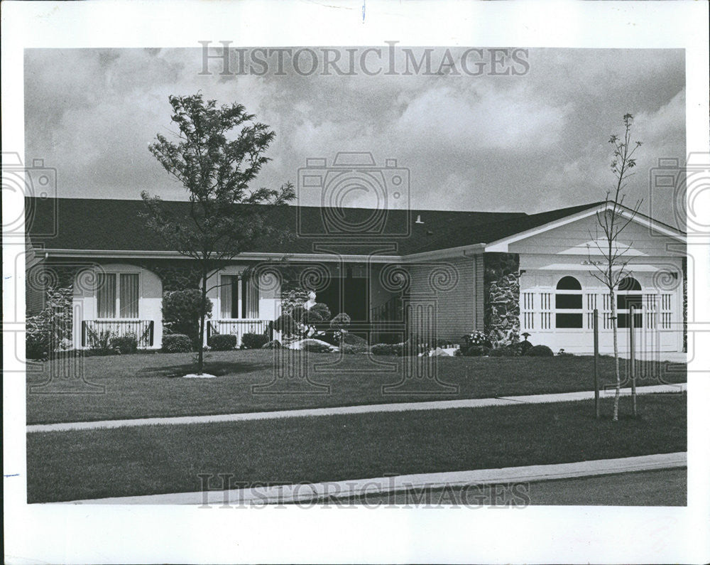1975 Press Photo Oakwood development Westmont ranch design Mr Mrs Edward Lis - Historic Images