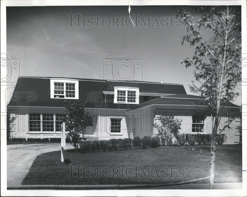 1969 Press Photo Colonial House Willows South Glenview Illinois - Historic Images