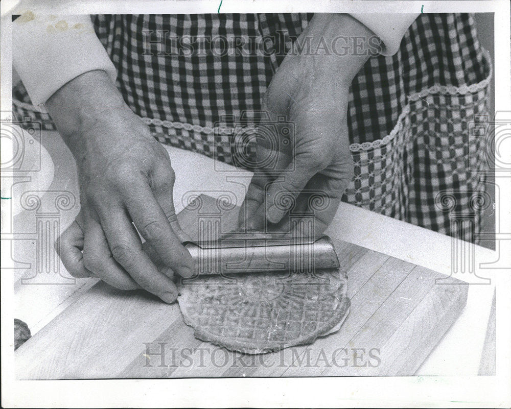 1974 Press Photo Cannoli Italian Food - Historic Images