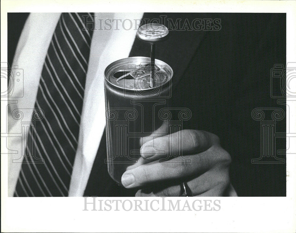 1980 Press Photo Self Cooling Can - Historic Images