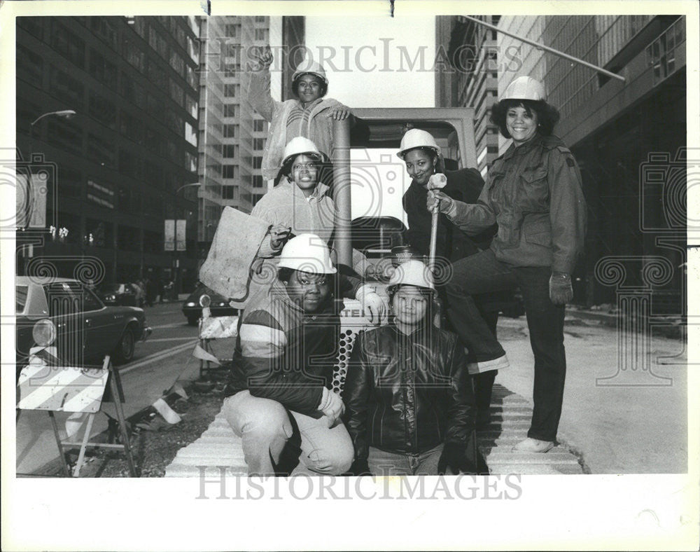 1984 Press Photo Midwest Woman Center - Historic Images