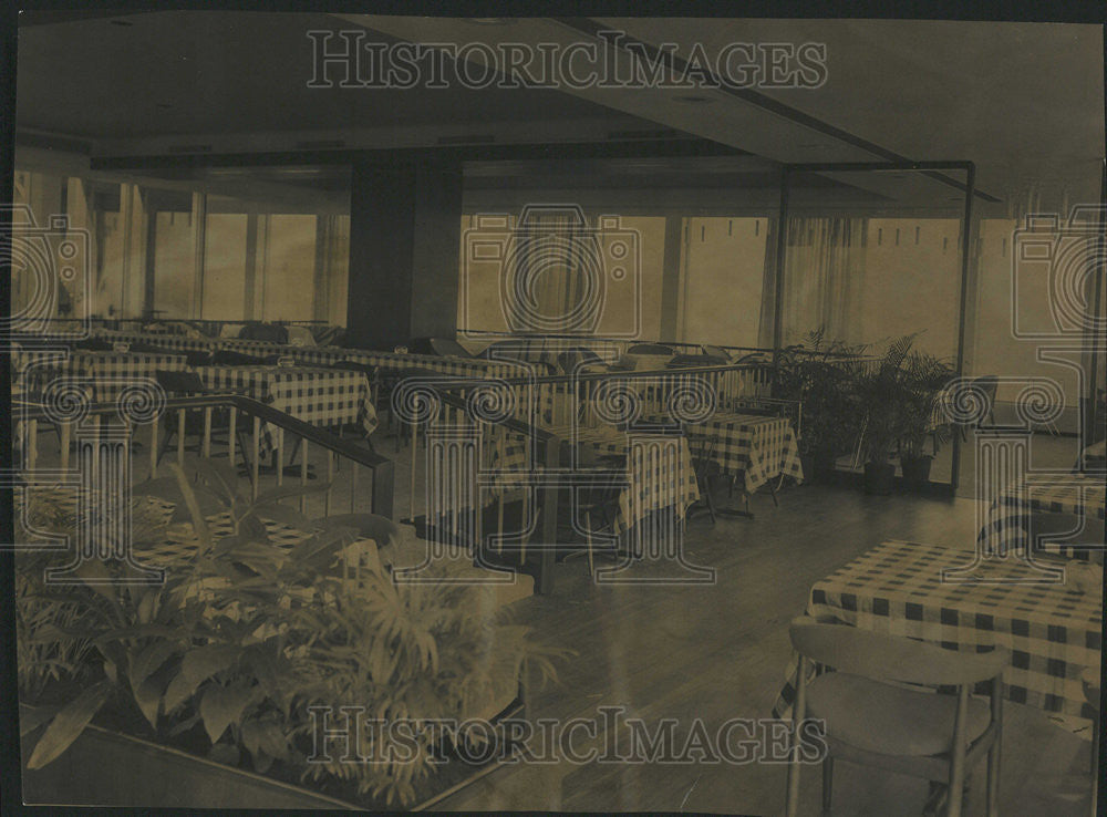 1961 Press Photo Main dining room America Club Prudential Chicago business - Historic Images