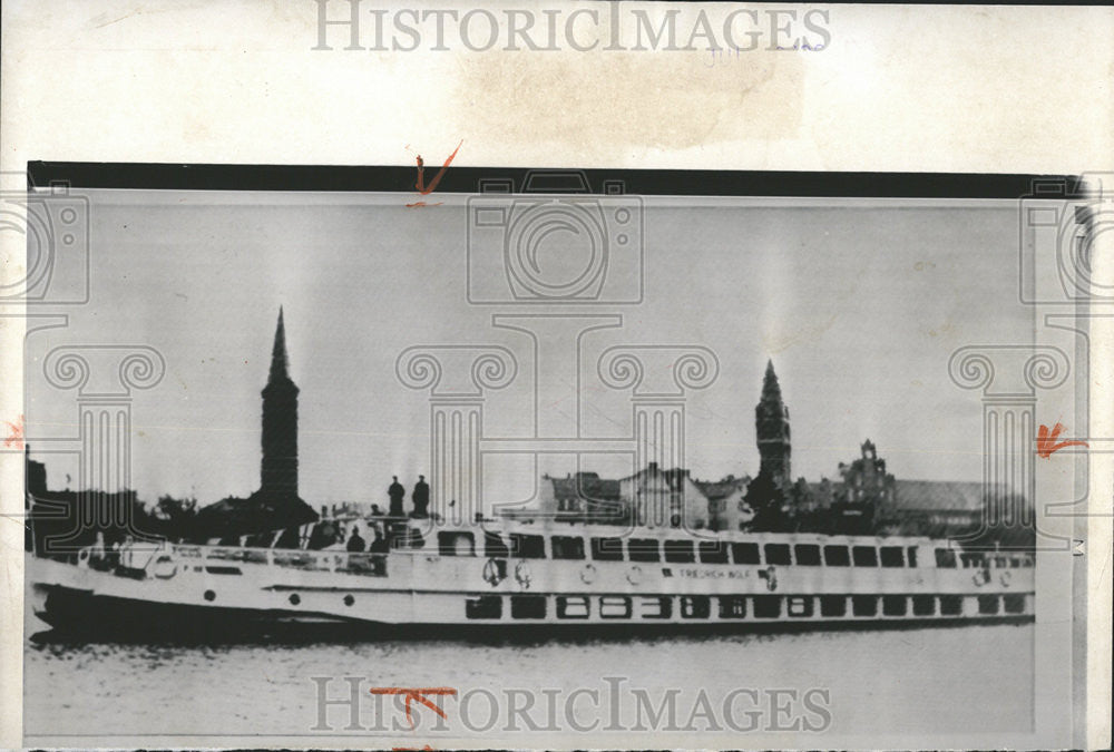 1962 Press Photo Excursion boat hijack flight West Berlin - Historic Images