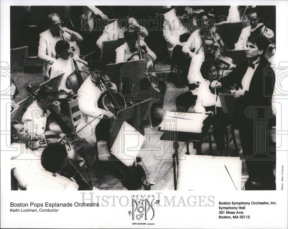 2001 Press Photo Keith Lockhart conductor Boston Pops Esplanade Orchestra music - Historic Images