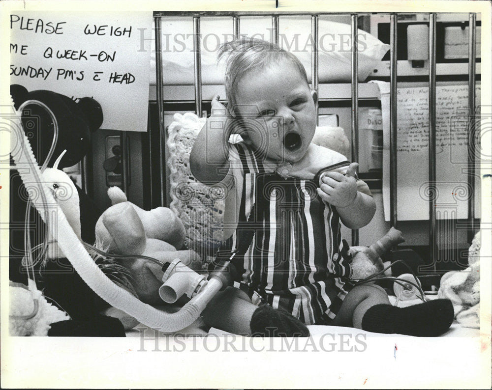 1984 Press Photo Jonathon WlochCentral Hypoventilation Syndrome Tiffany Petrillo - Historic Images