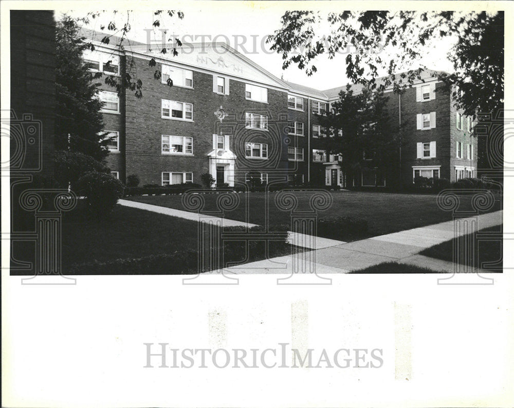 1984 Press Photo EVANSTON HOUSING COOK COUNTY - Historic Images