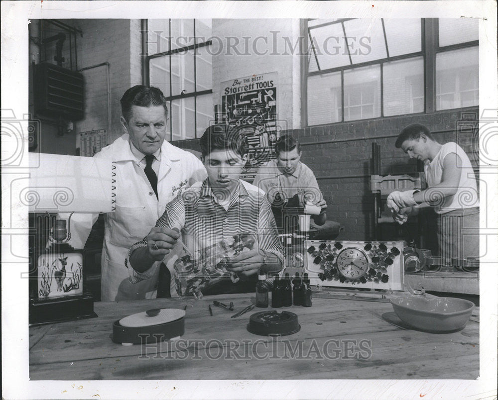 1957 Press Photo John Wantuch plastics course John Viviano La Fayette Painting - Historic Images