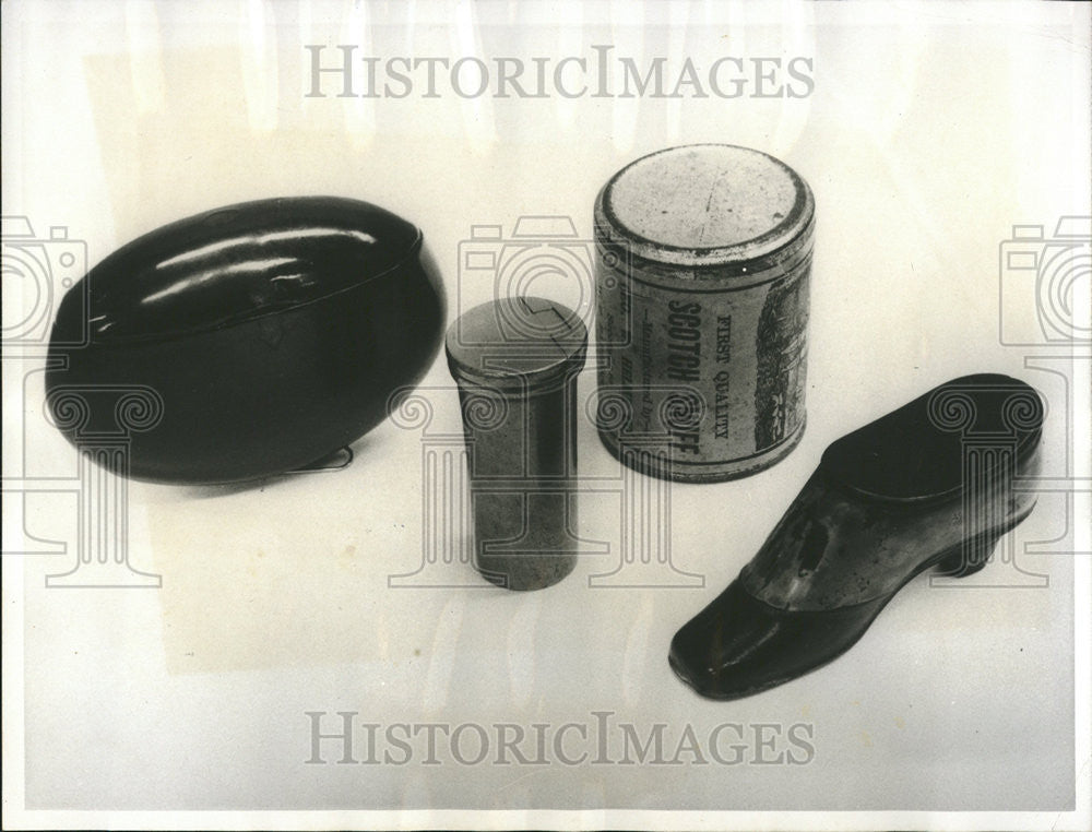 1965 Press Photo Sniff boxes Louvre Paris Snuff Tobacco - Historic Images