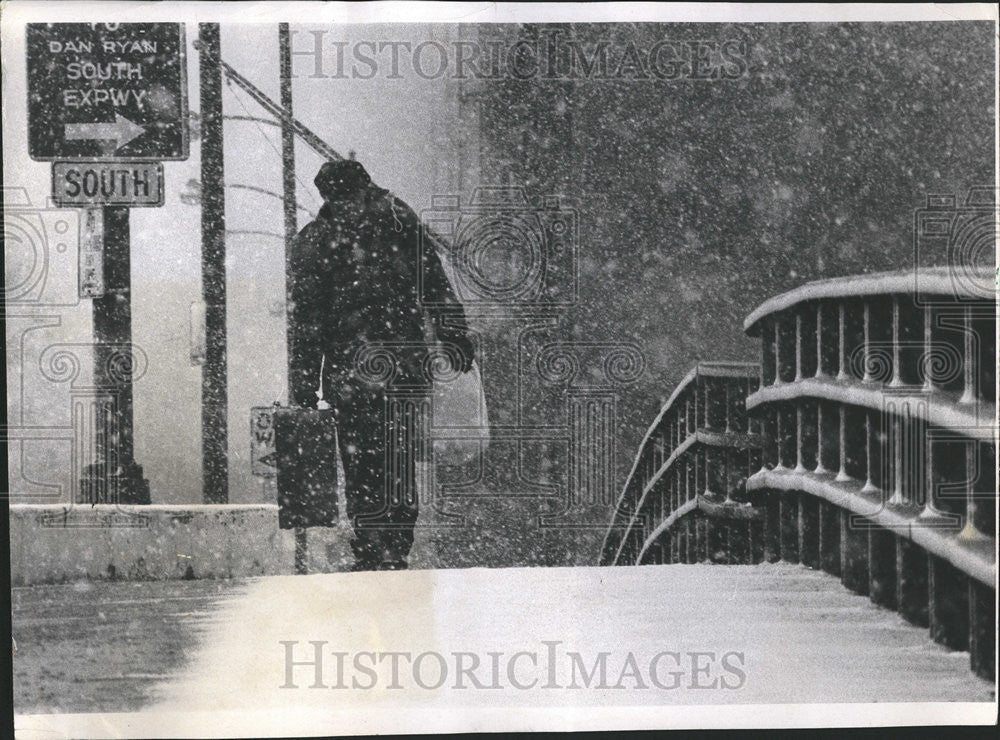 1968 Press Photo Snow Stroms Chicago Kennedy Monroe Climate - Historic Images