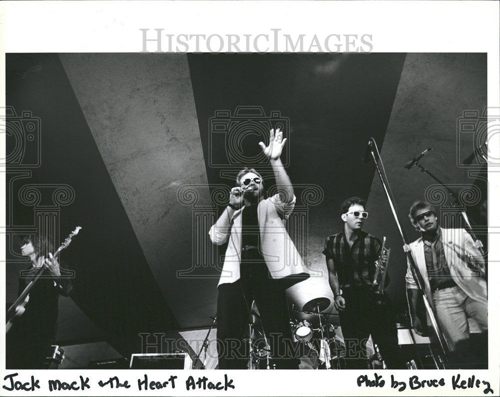 1985 Press Photo Jack Mack Heart attack Music Band Sing Bruce Kelley - Historic Images