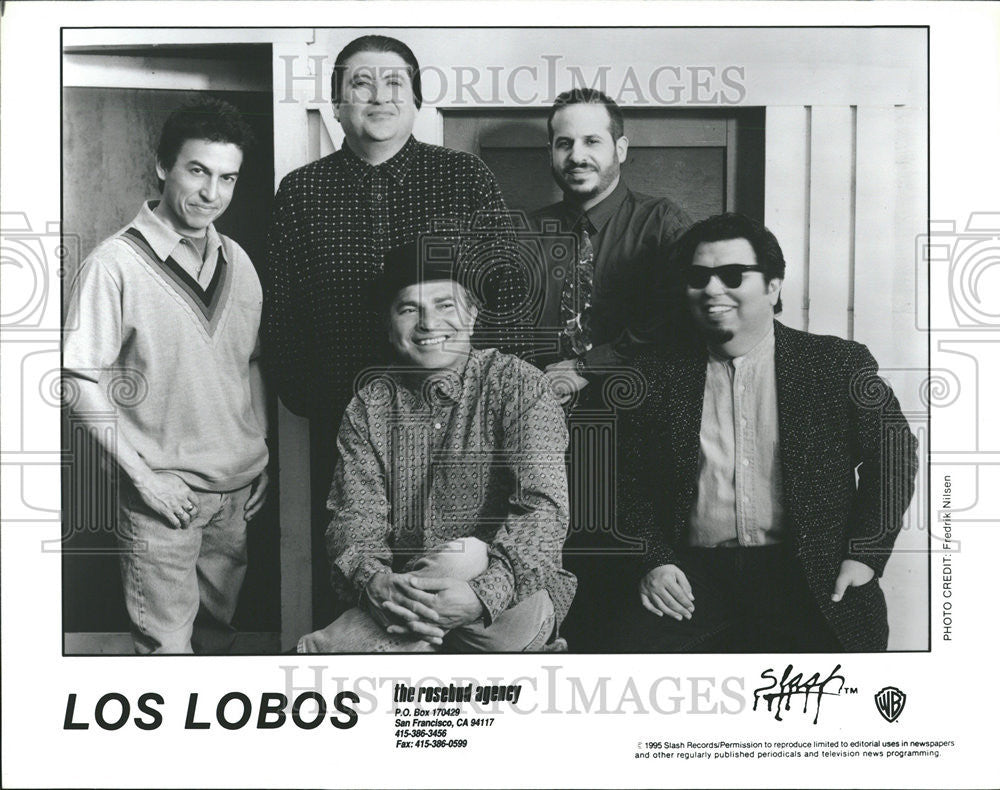 1995 Press Photo Chicano Rock Band Los Lobos Rosebud Agency Slash Records - Historic Images